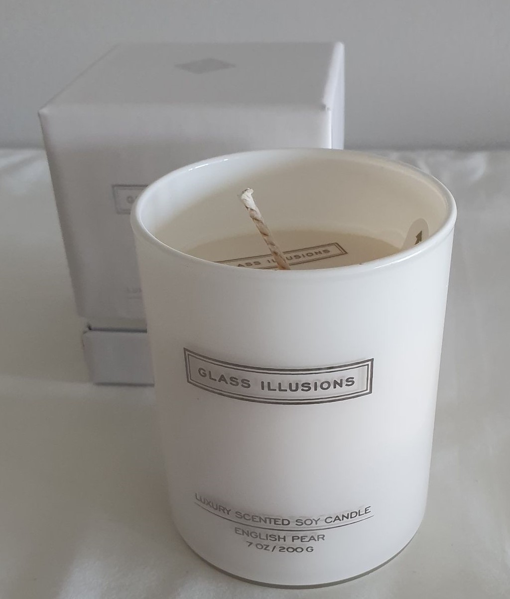 Thumbnail for CL8004WS Med Tumbler 7oz White Glass Soy Wax English Pear Gift Boxed